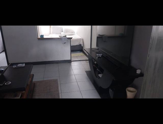 1 BEDROOM FLAT FOR SALE IN MUCKLENEUK